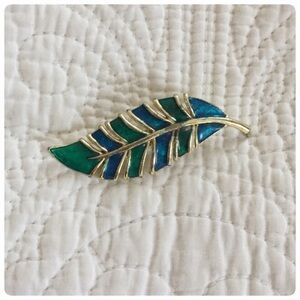 2/$15 Vintage enamel feather pin/brooch